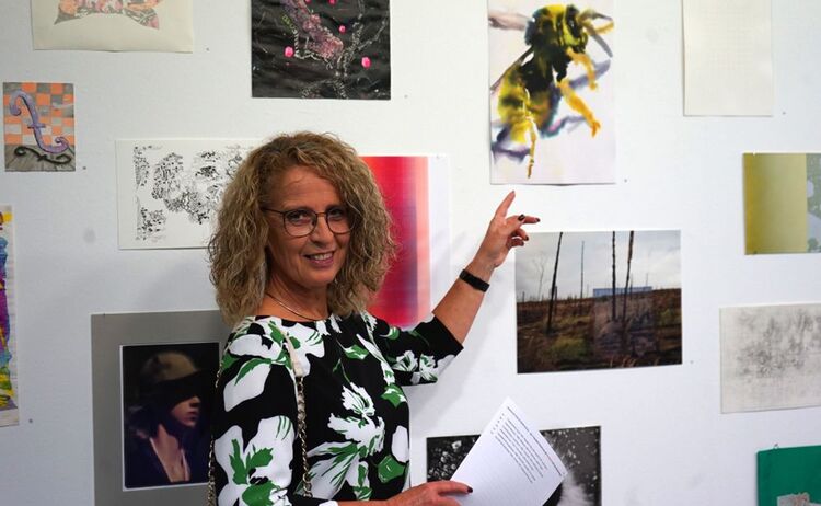 Dritte Bürgermeisterin Karin Bressel Arbeiten aus Deutschland: Zum Vergrößern auf Bild klicken