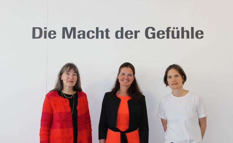 Elke Keiper Museumsleiterin, Lydia Partsch Kulturreferentin und Katharina König Museumsvolontärin, v.l.n.r.: Zum Vergrößern auf Bild klicken