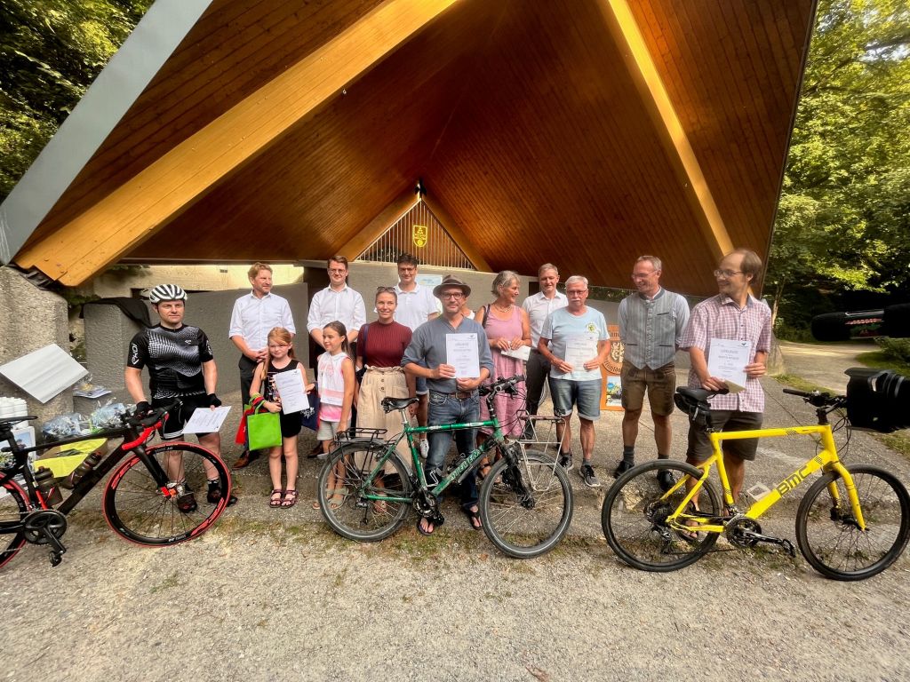Gruppenfoto der Gewinner des diesjährigen Stadtradeln Gruppenfoto der Gewinner des diesjährigen Stadtradeln