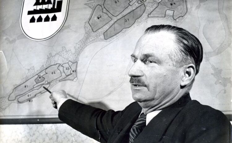 Hubert Rösler, um 1950 , schwarz-weiß Foto: Zum Vergrößern auf Bild klicken