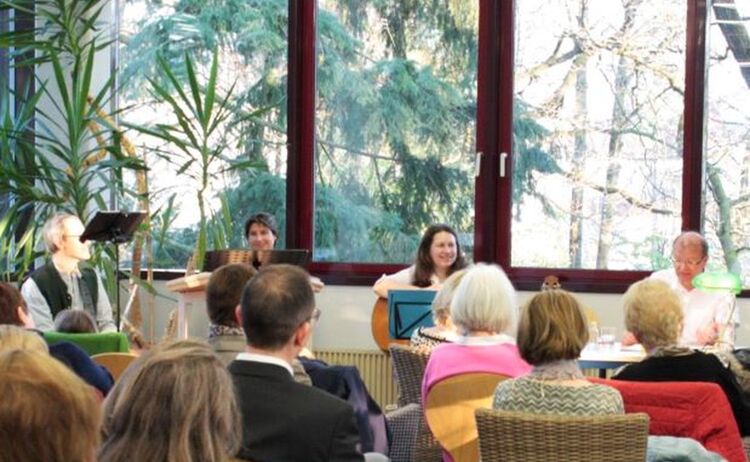 Lesung für Erwachsene mit Herrn Unterhuber im Haus des Buches: Zum Vergrößern auf Bild klicken