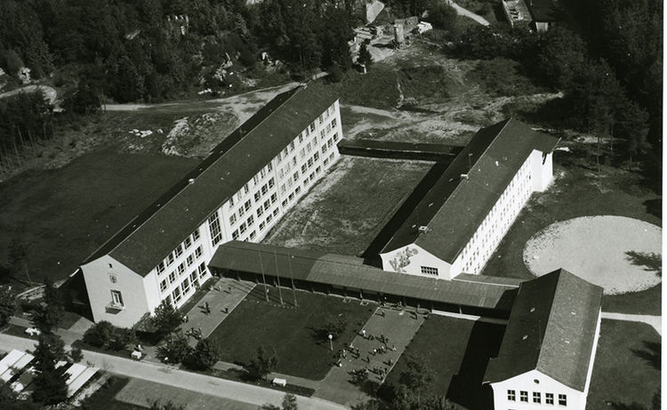 Luftbild Schulzentrum Dieselstraße 1958: Klick öffnet eine vergrößerte Ansicht