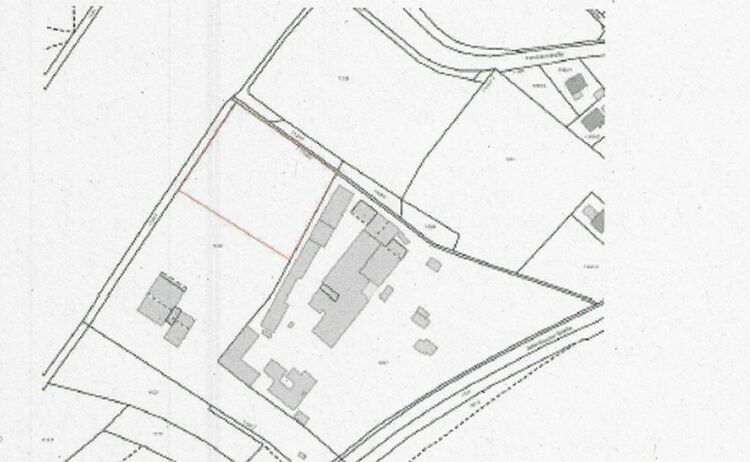Veränderungssperre für einen Teilbereich des Geltungsbereiches des Bebauungsplanes Nr. 136 für einen  Teilbereich derflur-Nr. 1124 Gemarkung Fraham beschlossen. : Zum Vergrößern auf Bild klicken